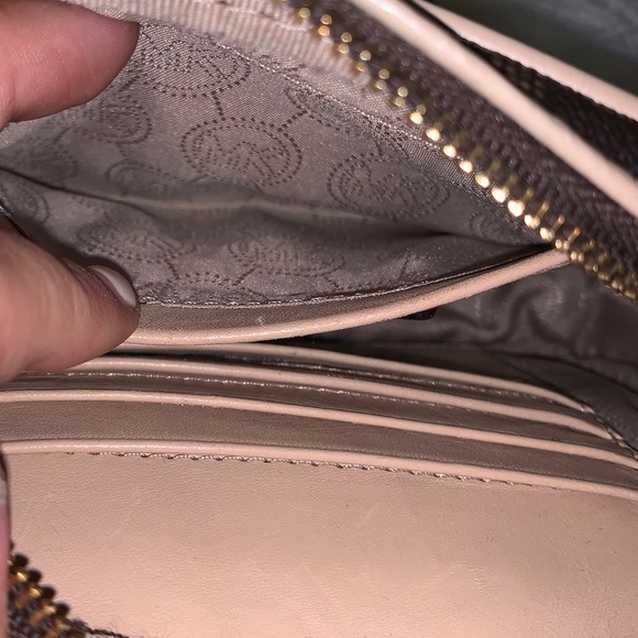 MICHAEL KORS CROSSBODY PURSE 👛 👜 - Picture 4 of 7